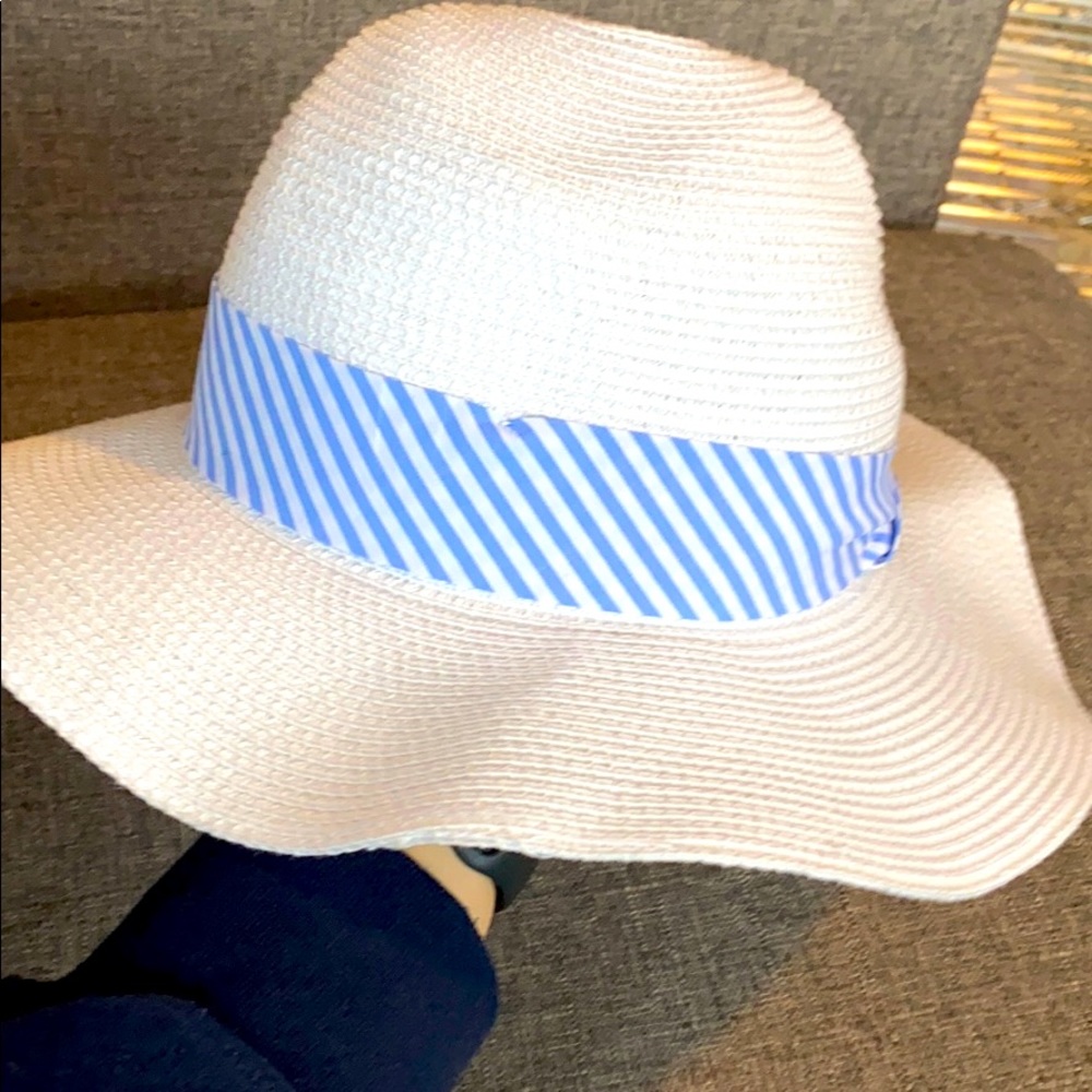 Banana Republic Beach Hat NWT